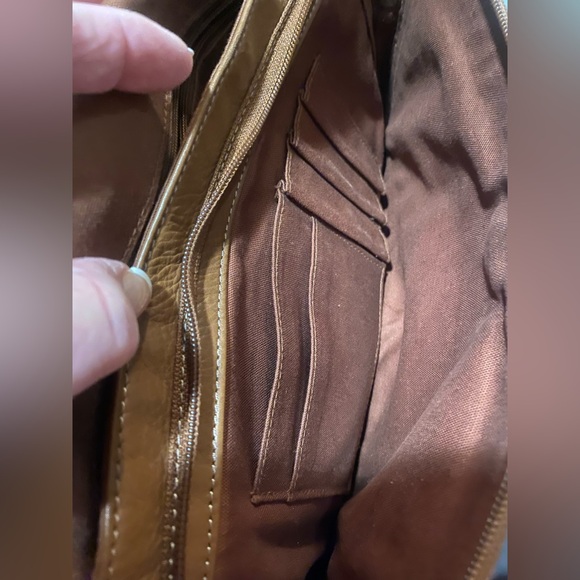 EUC Fossil Vintage Crossbody & Wallet Set - Picture 5 of 16